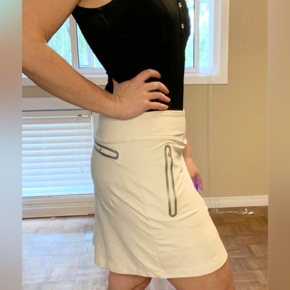 Nike Golf (or Running/Tennis) Skort - SM - Picture 2 of 6